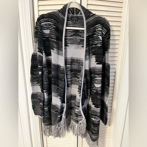 Lucky Brand Size Large Black & Grey Sweater with fringe